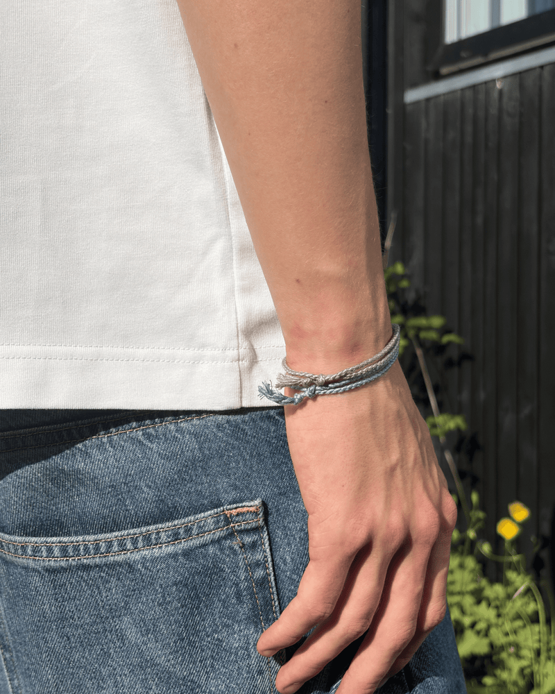 Justerbart Stålblå Armbånd