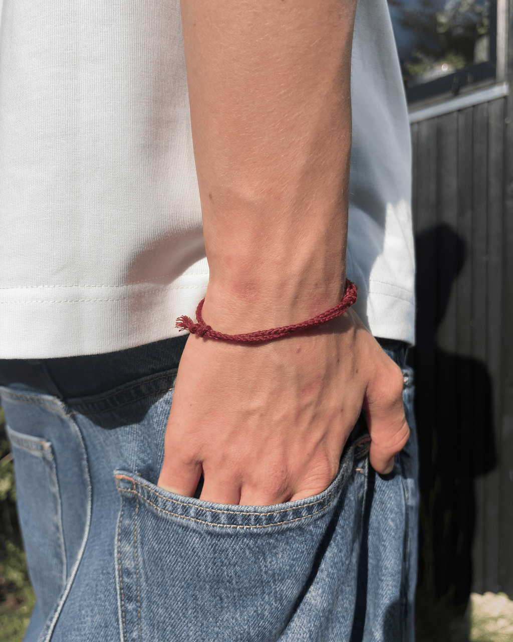 Justerbart Bordeaux Armbånd