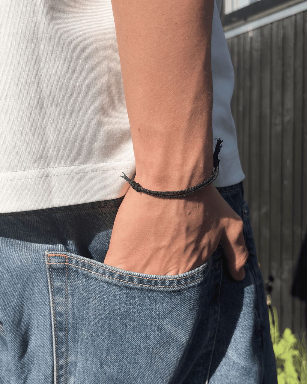 Justerbart Kuldsort Armbånd