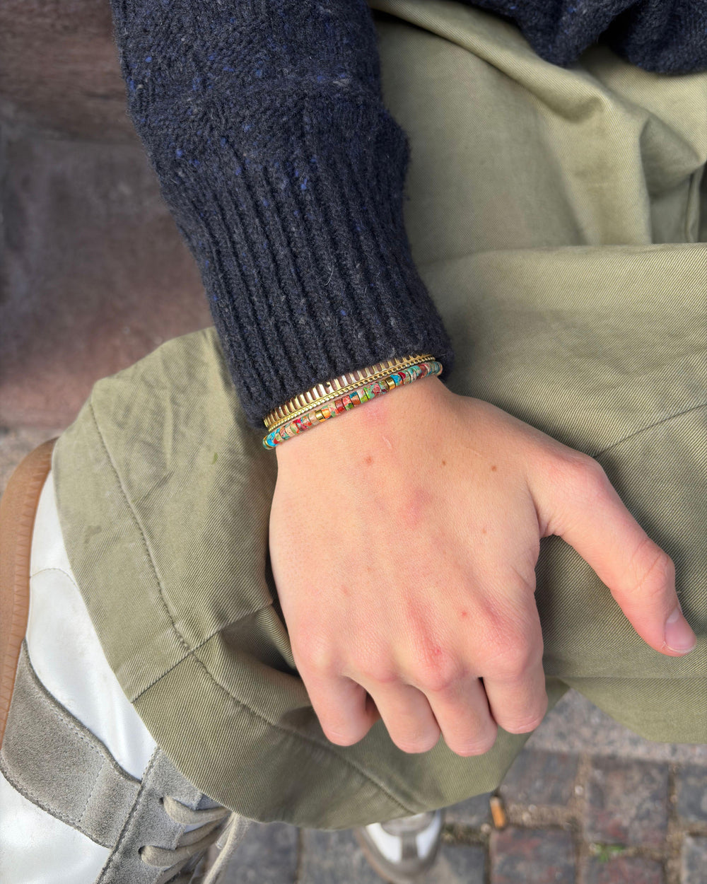 Flow armbånd - Prism på model